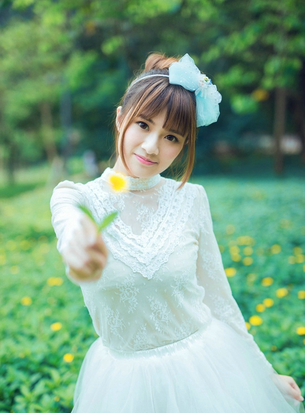 厌无事不烧香，有事上门还不烧香。无事不烧香，那是觉得自己人不要客气;有事上门不烧香，那是觉得他倒霉，你不帮他?你敢不帮他?